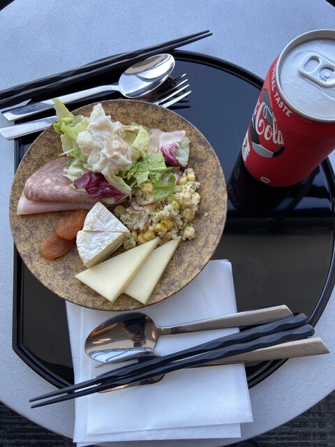 Cathay Pacific First and Business Class Lounge Toukyou narita