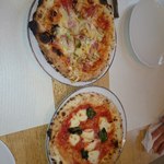 ラプソディア - チーズベーコンピザとマルゲリータ