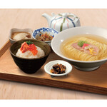 鯛塩そば 灯花 - 料理写真:鯛塩らぁ麺と鮭いくらの茶漬け御膳