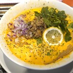 ヌードルズキッチン ガナーズ - 期間限定トムヤムヌードル　1,200円