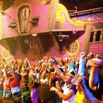 Pirate's Dinner Adventure - 常連さんの盛り上がりはすごい（HPより）