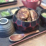肉食家さんのハンバーグ にくきゅうグリル - 