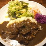CURRY HOUSE シナモンの木 - 料理写真:濃厚ビーフカレー　　2,000円