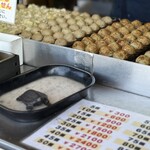 吉川屋 - 軒先で焼く