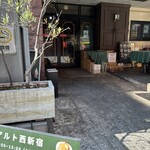 トラットリア クアルト - 入口
