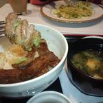 ダイニングバー和 - トロットロのお肉にワサビを添えて