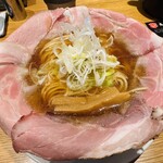 ラーメン大戦争 - 料理写真:ピストル