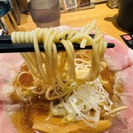 ラーメン大戦争 - 麺リフト