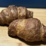 roti enak - こちらも大好きな「ソーセージ入ミニクロワッサン」♡