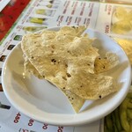シワリラ - お通しのパパドは無料♪