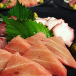 ju-shi - 刺身盛り合わせ