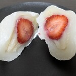 たらふくまんじゅう本舗 - 料理写真:いちご大福