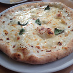 ルーチェサンタルチア - ピザ 4種のフォルマッジ