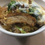 千楽 本店 - かつ丼(並):肉厚です