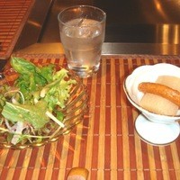 ステーキ＆ワイン シュバルージュ - サラダとⅠ品