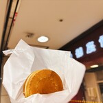 御座候 - 料理写真:御座候(白あん) 110円