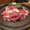 旨唐揚げと居酒メシ ミライザカ - 近江牛と霧島黒豚の陶板焼き