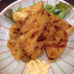 Kadura - 熊本名物「辛子蓮根」それを何と天ぷらにしてあります。
                      食感は辛子蓮根のチップスみたいです。