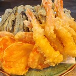 炭火串焼き 海鮮料理 燦々 - 