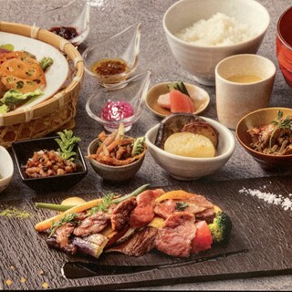 神戸牛づくし御膳で贅沢なひと時を