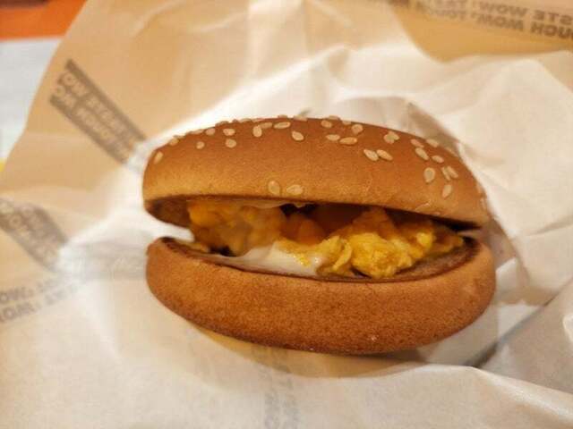 MOM'S TOUCH ソラド原宿店 - 明治神宮前/ハンバーガー | 食べログ
