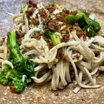 創意割烹 Bonta Hapirin店 - 菜の花としらすのへしこペペロン蕎麦