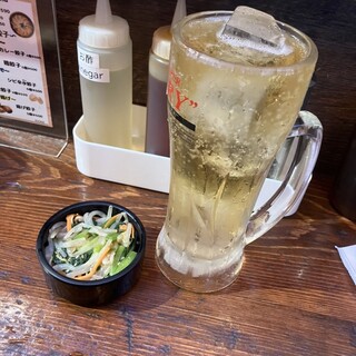 有楽町GYOZA待合室_1