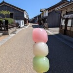 志ら玉屋 - 花見だんご