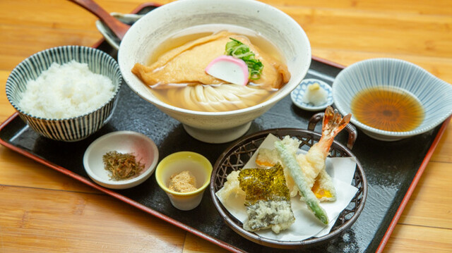 Teshigoto Sanuki Udon Sansan restaurant in Kawanishi, Japan
