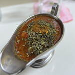 かれーの店 うどん  - 季節のスープカレー、スパイシーひき肉、チーズ、焼トマト、生姜豚（限定）