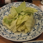 焼鳥桃源 - お通し（キャベツ）