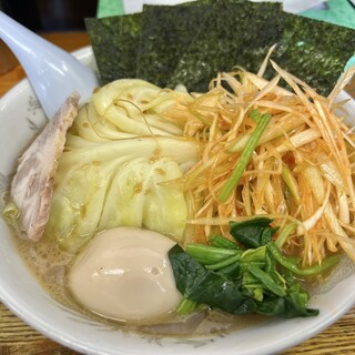 横浜ラーメン厨房 うえむらや - 料理写真:ネギキャベ玉（1,300円）