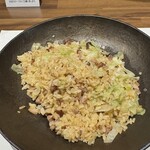 中華菜房 成の木 - 叉焼とレタスの炒飯