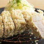 食堂かわむら - 料理写真:天城黒豚ロースかつ定食