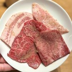 Beef Kitchen 橫濱店 - ・上タン、ランプ、匠味豚の豚トロ、匠味豚の豚バラ