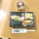 "P"CHIKU "P"CHIKU - 鮭のり弁当