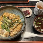 米正 - 料理写真:カツ丼\1,100