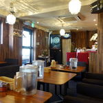 ヤネウラ バイ ティアード - 店の中