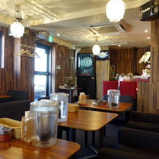 ヤネウラ バイ ティアード_2