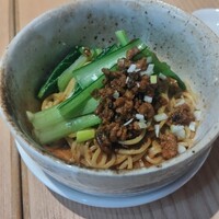 中国菜酒 蜀留香 - 汁無し担々麺も本格的