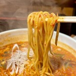 らあめん 新 - ユッケジャンらあめん＋とき玉 アップ