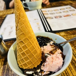 カフェアンドバー ファクトリーフォーティーファイブ_0