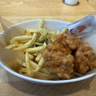 ドッグデプトプラスカフェ_1