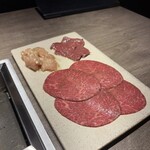 燒肉Ushigoro 梅田店 - 