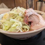 ラーメン豚山 - 料理写真: