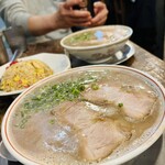 博多だるま - らーめん&半チャーハン
