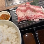 一人焼肉ウルフ - 