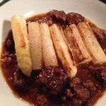 ペルラヴィータ - ホワイトアスパラと牛すね肉の煮込み