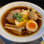 麺屋 日出次 - 料理写真:丸鶏しょうゆ