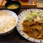 すき家 - 豚しょうが焼き定食